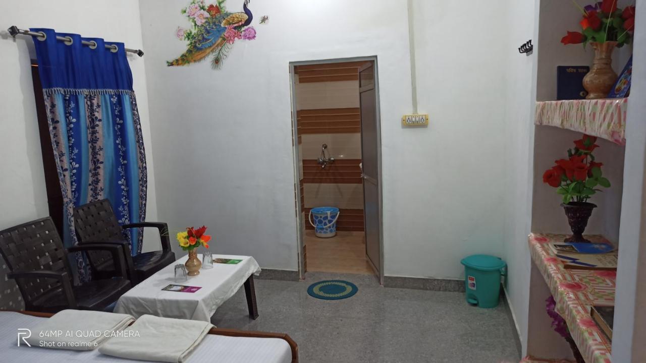 Hostel Buddha Khajurāho Exterior photo
