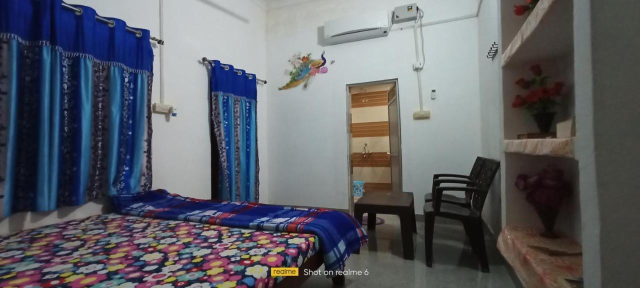 Hostel Buddha Khajurāho Room photo