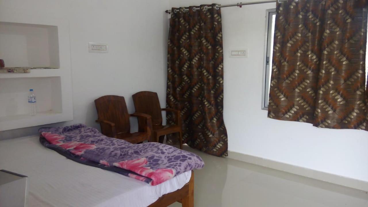 Hostel Buddha Khajurāho Room photo